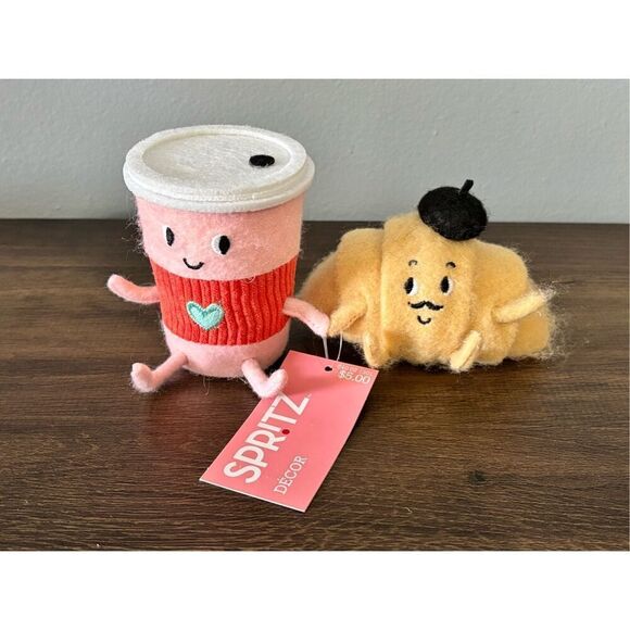 Target Spritz Coffee and Croissant Valentine Day Felt Duo 2025 - Picture 5 of 5
